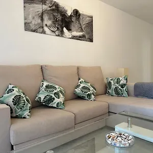 https://carihuela-playa-29620.es-andalucia.com